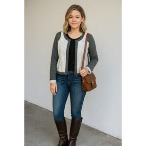 CABI gray & white tweed texture blocked crop jacket blazer size medium Style 211